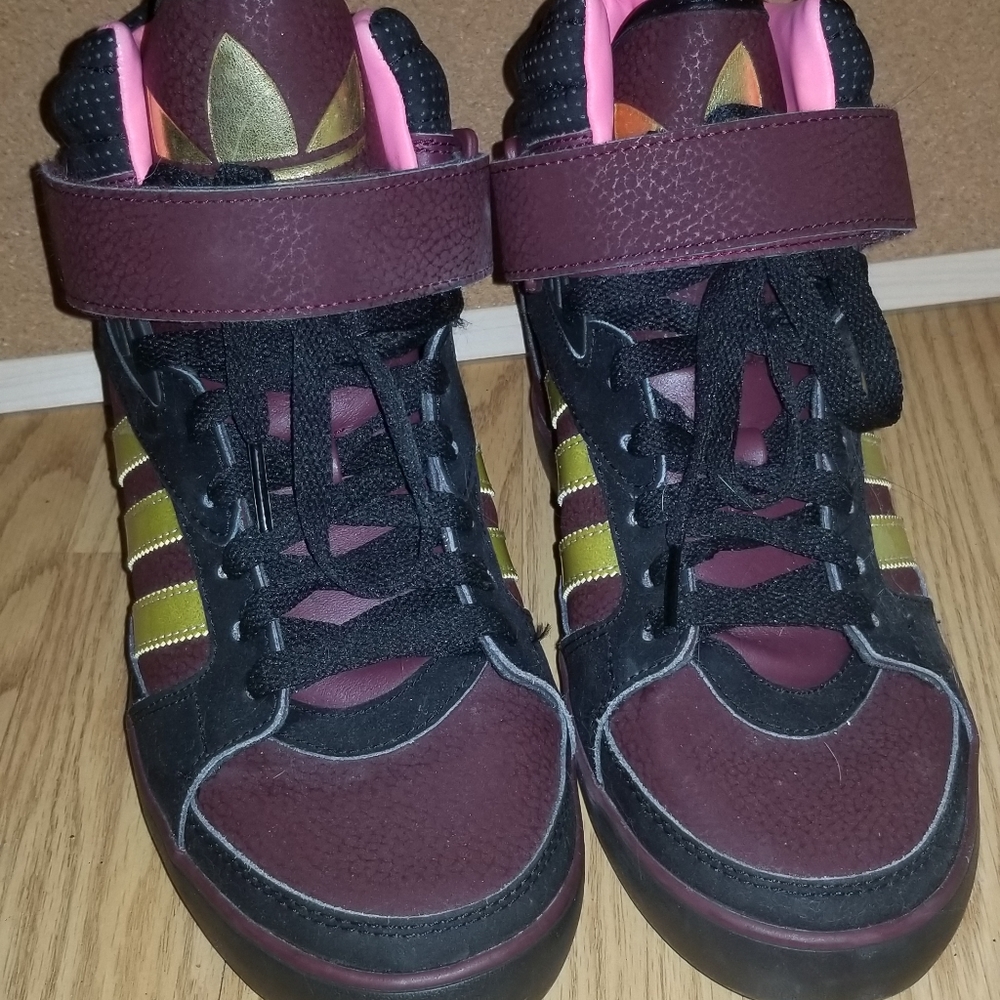 **ON HOLD**Adidas wedge sneakers size 7.5!!